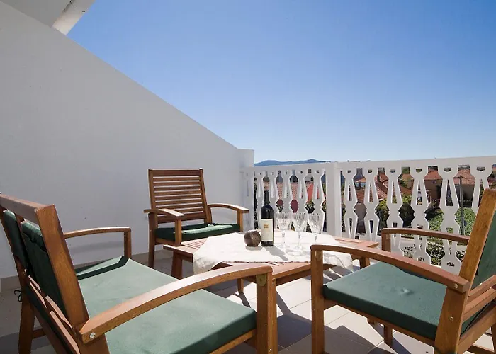 Tomo Apartment Sukošan