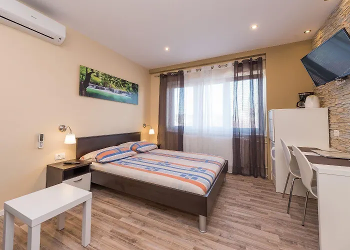 Tomo
